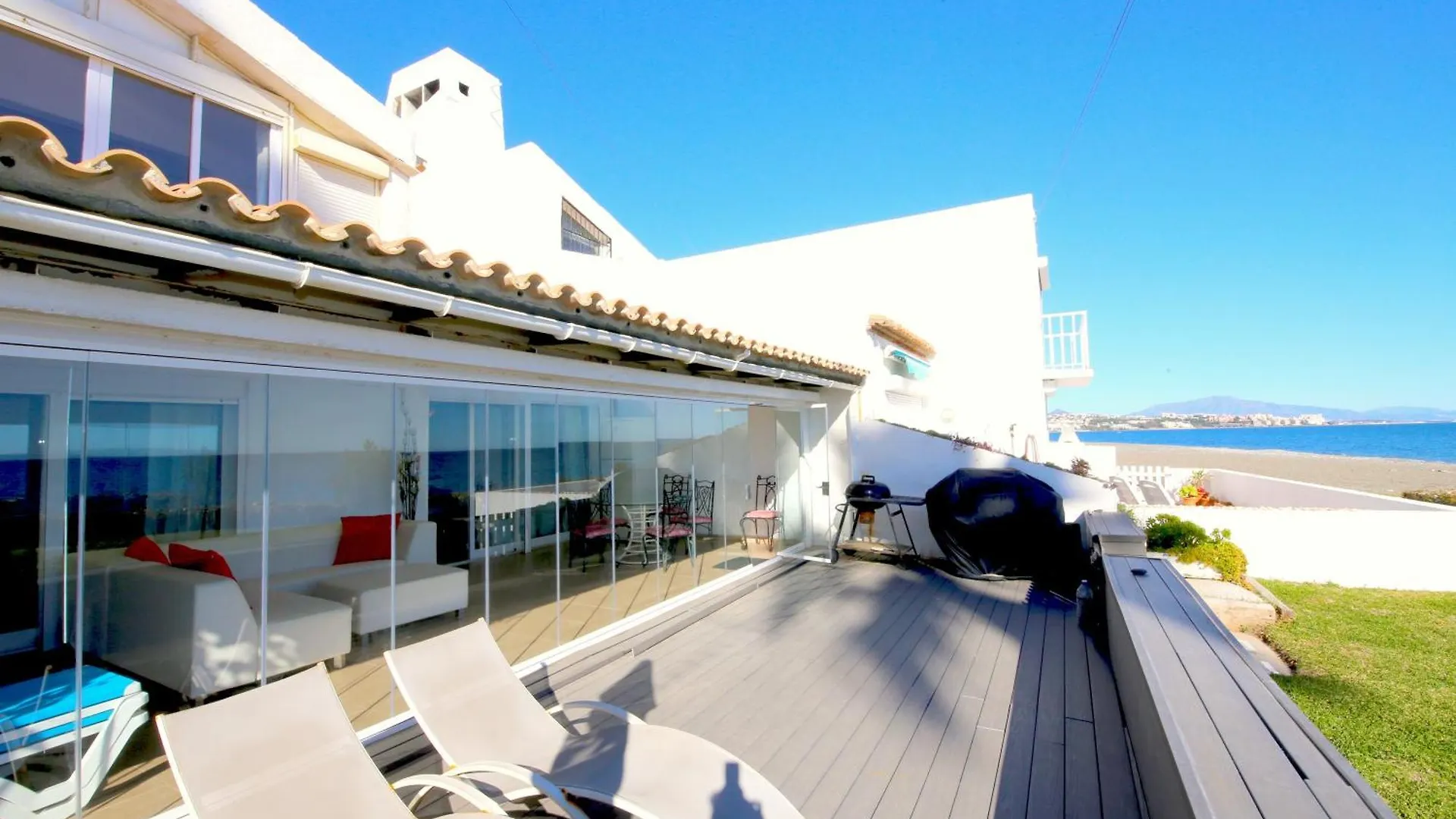 Townhouse Seascape Villa Estepona 0*,